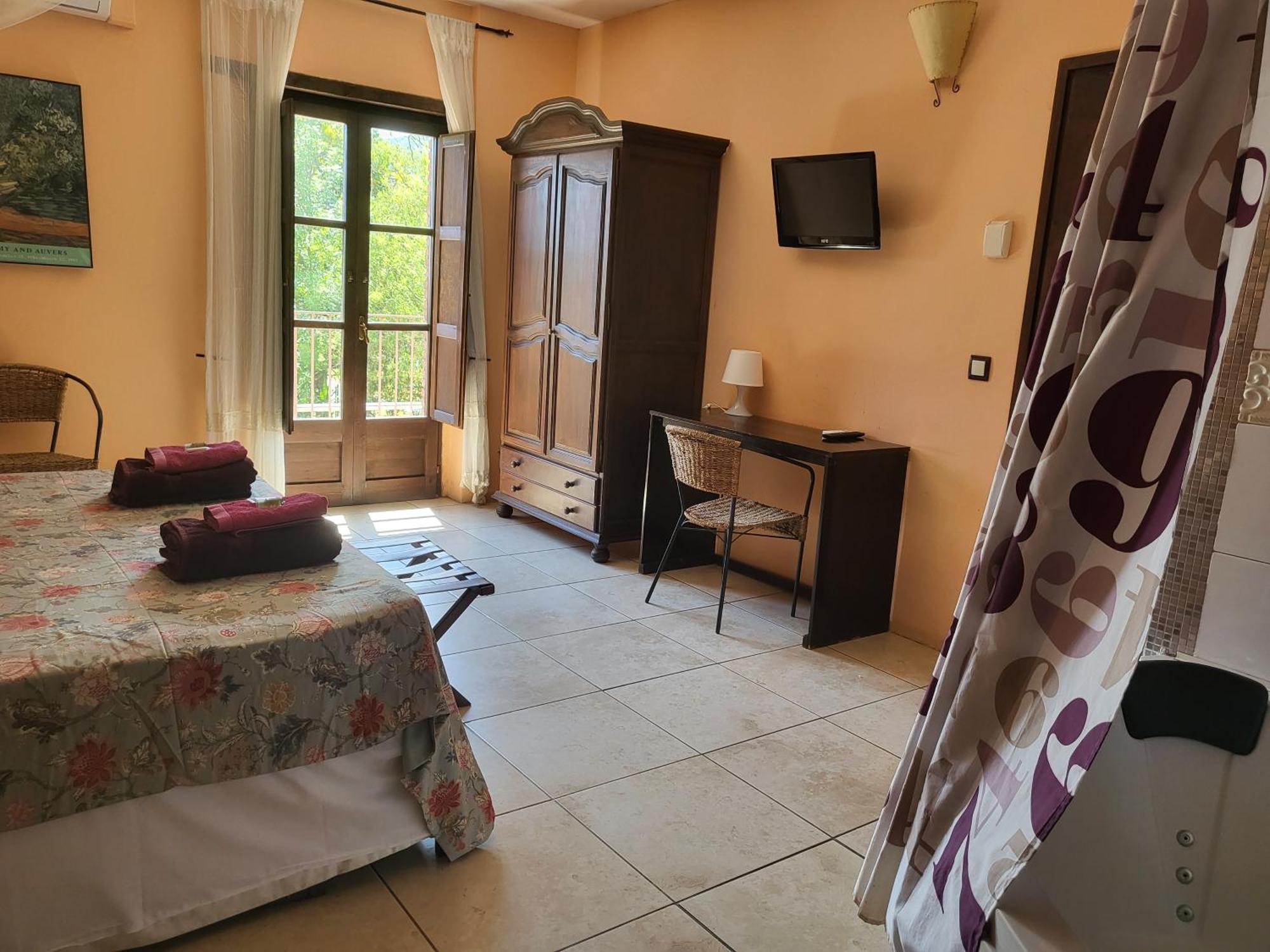 Hotel Pasteral Riu Ter La Cellera de Ter Exteriér fotografie